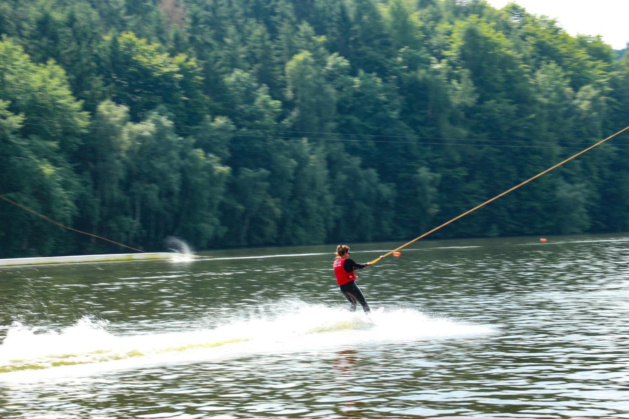 Fh "Baeren Ecke" Am See Im Hessischen Bergland Kirchheim  Ngoại thất bức ảnh